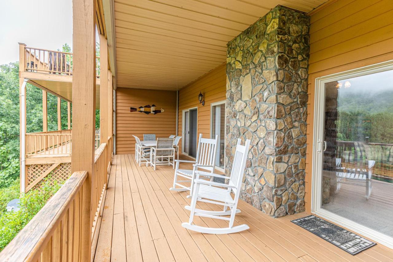 Condo With Stunning Mountain And 6Th Green Views Near Harrahs Cherokee Bryson City Whittier エクステリア 写真